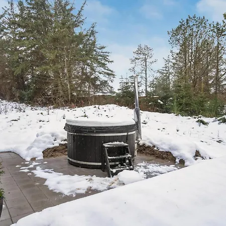 4 Bedroom Amazing In * Blokhus