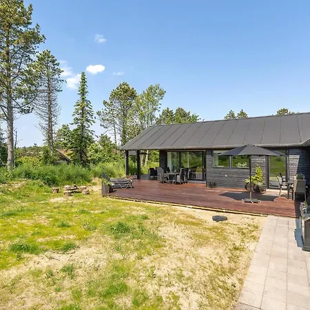 Holiday home 4 Bedroom Amazing In Blokhus