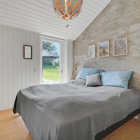 4 Bedroom Amazing In *