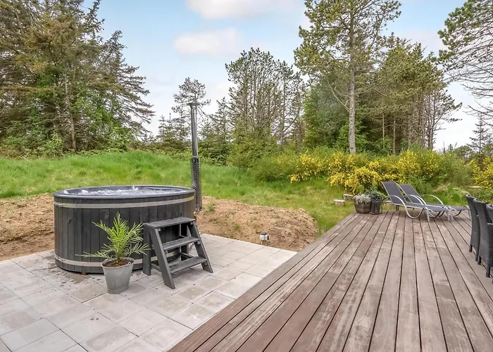 4 Bedroom Amazing In *