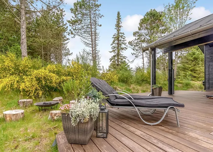 Сasa de vacaciones 4 Bedroom Amazing In Blokhus