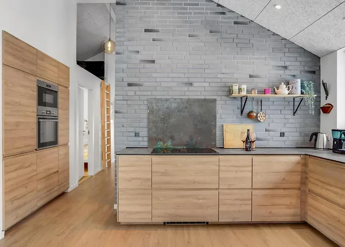 4 Bedroom Amazing In Сasa de vacaciones *