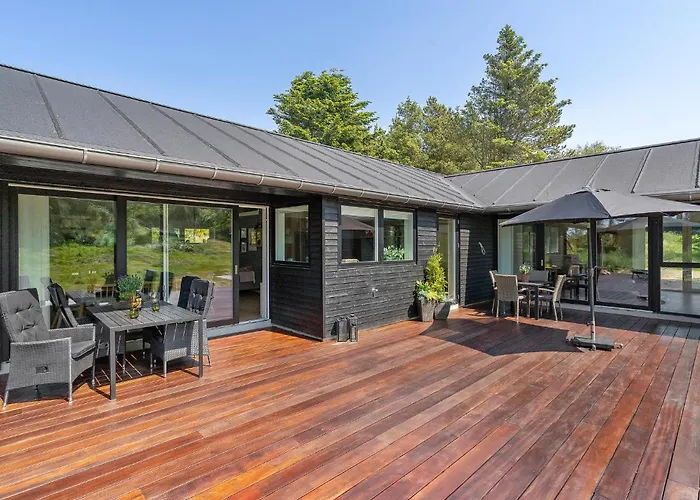 Сasa de vacaciones 4 Bedroom Amazing In Blokhus